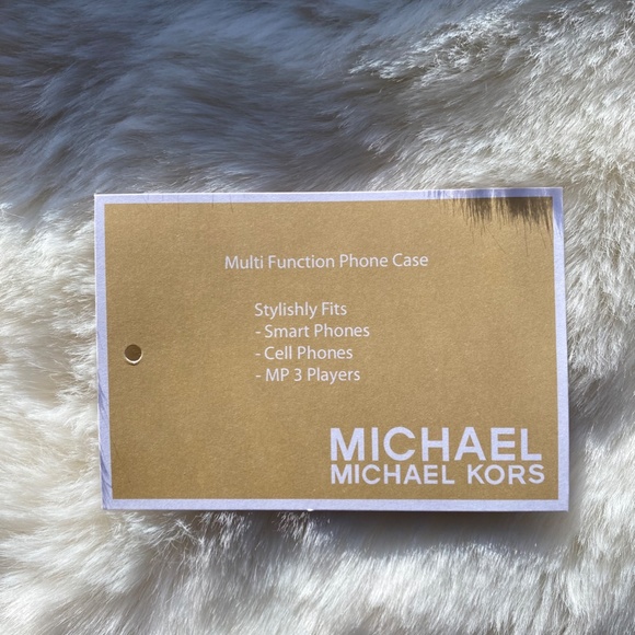 Michael Kors Light Pink Wallet Wristlet - Picture 8 of 9